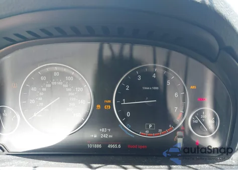 2015 BMW X5 xDrive35I z USA, uszkodzony, nr VIN 5UXKR0C51F0P00820